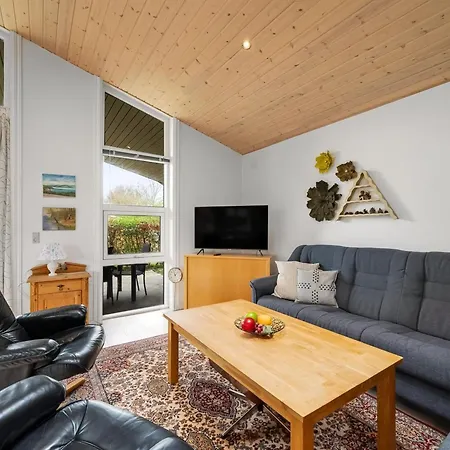 Vakantiehuis Gertrud - 950m To The Inlet By Interhome