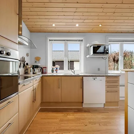 Vakantiehuis Gertrud - 950m To The Inlet By Interhome