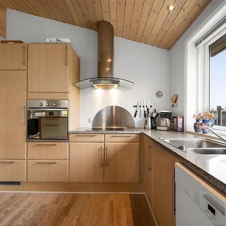 Gertrud - 950m To The Inlet By Interhome *