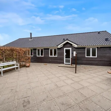 Gertrud - 950m To The Inlet By Interhome Vakantiehuis *