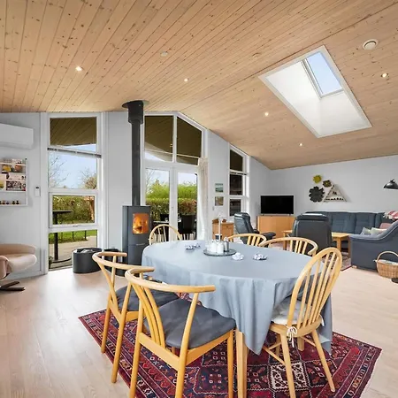 Gertrud - 950m To The Fjord By Interhome *